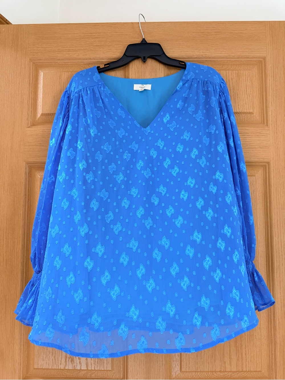 entro Bright Blue V-Neck Long-Sleeve Blouse